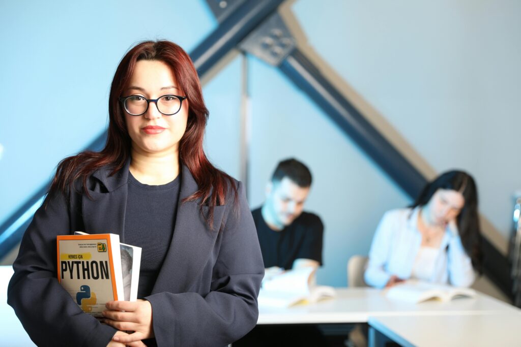 अमेरिका में AI शिक्षा के नए आयाम: 5 टॉप यूनिवर्सिटी