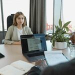 उच्च शिक्षितों का नया कदम: 7500 कांस्टेबल पदों के लिए बहुमंजिला कतार