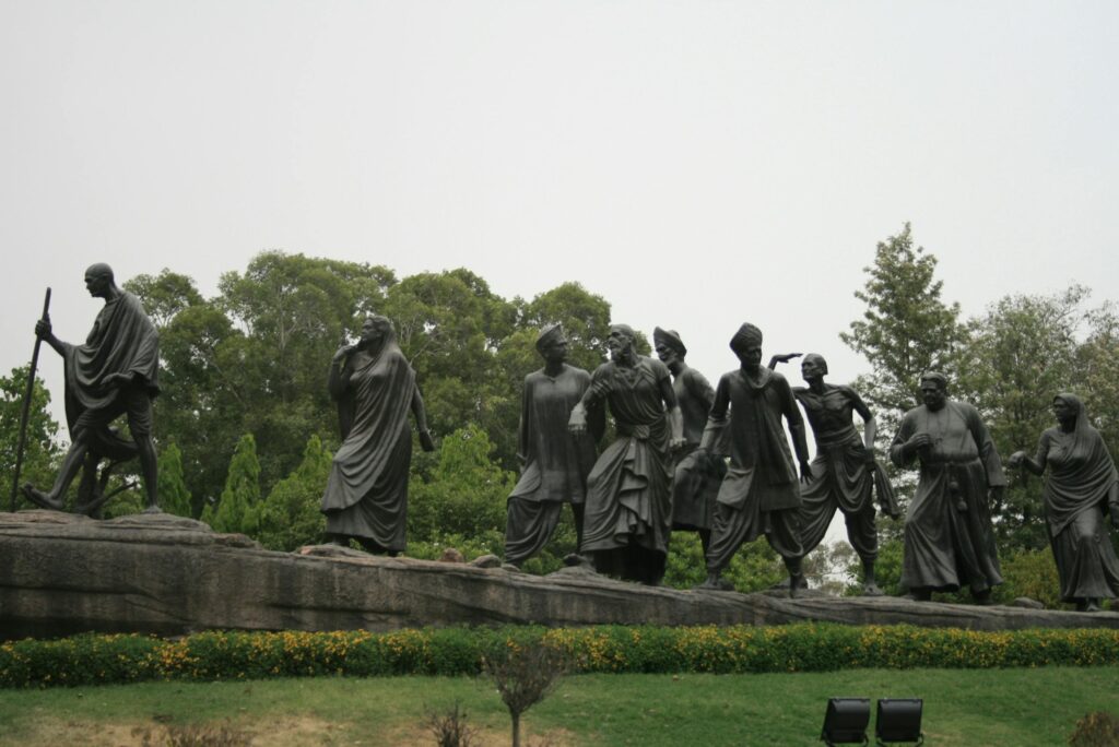 गयाजी के गांधी मैदान में खलबली: खान सर के अभाव ने भड़की छात्रों की नाराज़गी