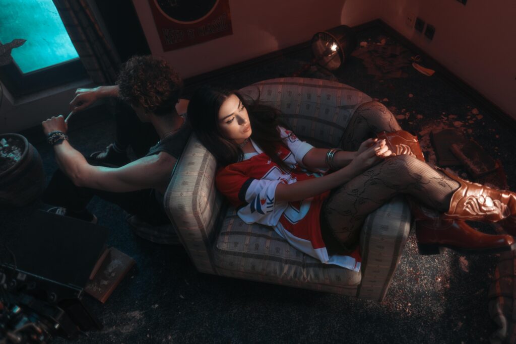 કોచેલા મહોત્સવે કિમ-લ્યુઇસનું પ્રેમાળ મોહન