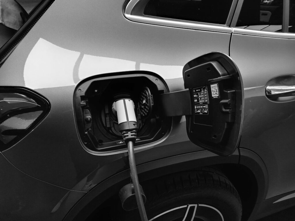 August Automotive Revolution: EVs Surge 52% as CNG & Hybrids Eclipse Petrol